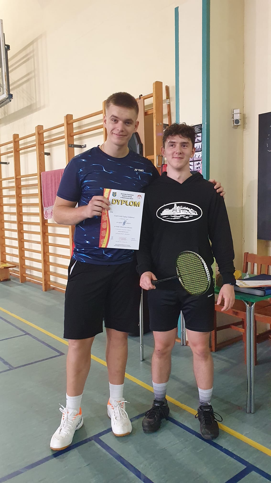 ŻEGLUGA W  FINALE MISTRZOSTW POWIATU W BADMINTONIE