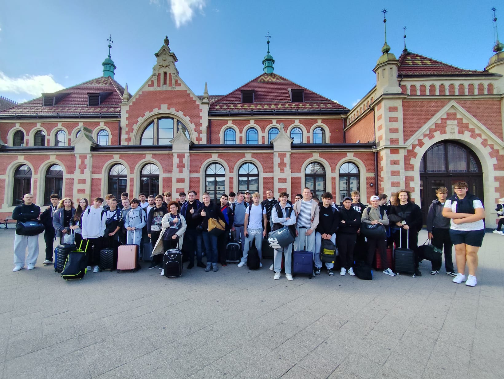 Klasy 4ti i 4 gm pozdrawiają z wycieczki do Gdańska